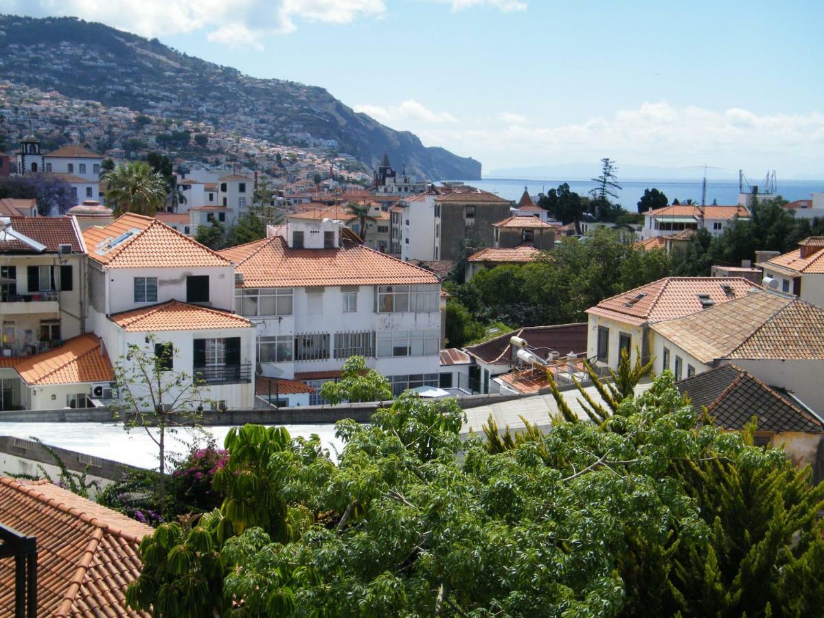 Peaceful Top Floor Apt W Balconies - Cambridge Right - Ac Funchal  Exterior photo